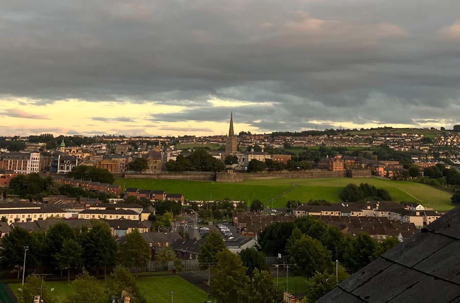 Derry foto1